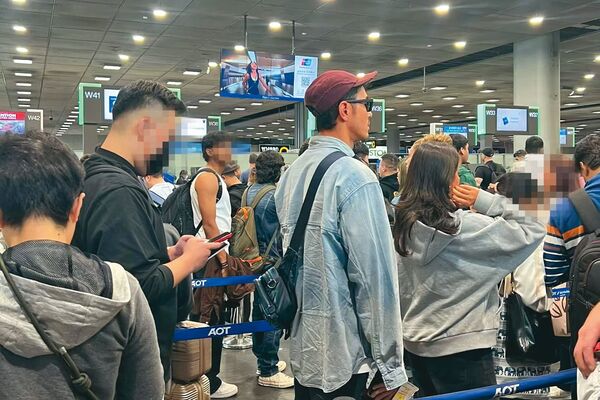 低調煲愛穩了/獨家!刪光網路足跡獲信任 阮經天韓國探視女友戀情穩