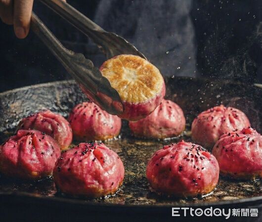 ▲東方聖誕節12/19快閃圓山花博。(圖/有趣市集提供)