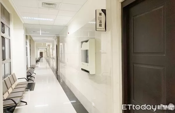 ▲桃園市黃姓男子今年5月在宿舍酒後與張姓同事起口角,事後竟持水果刀與酒瓶折返宿舍,朝其腹部猛刺一刀,造成腸子外露傷,送醫急救後仍不治。(資料照/記者沈繼昌攝)