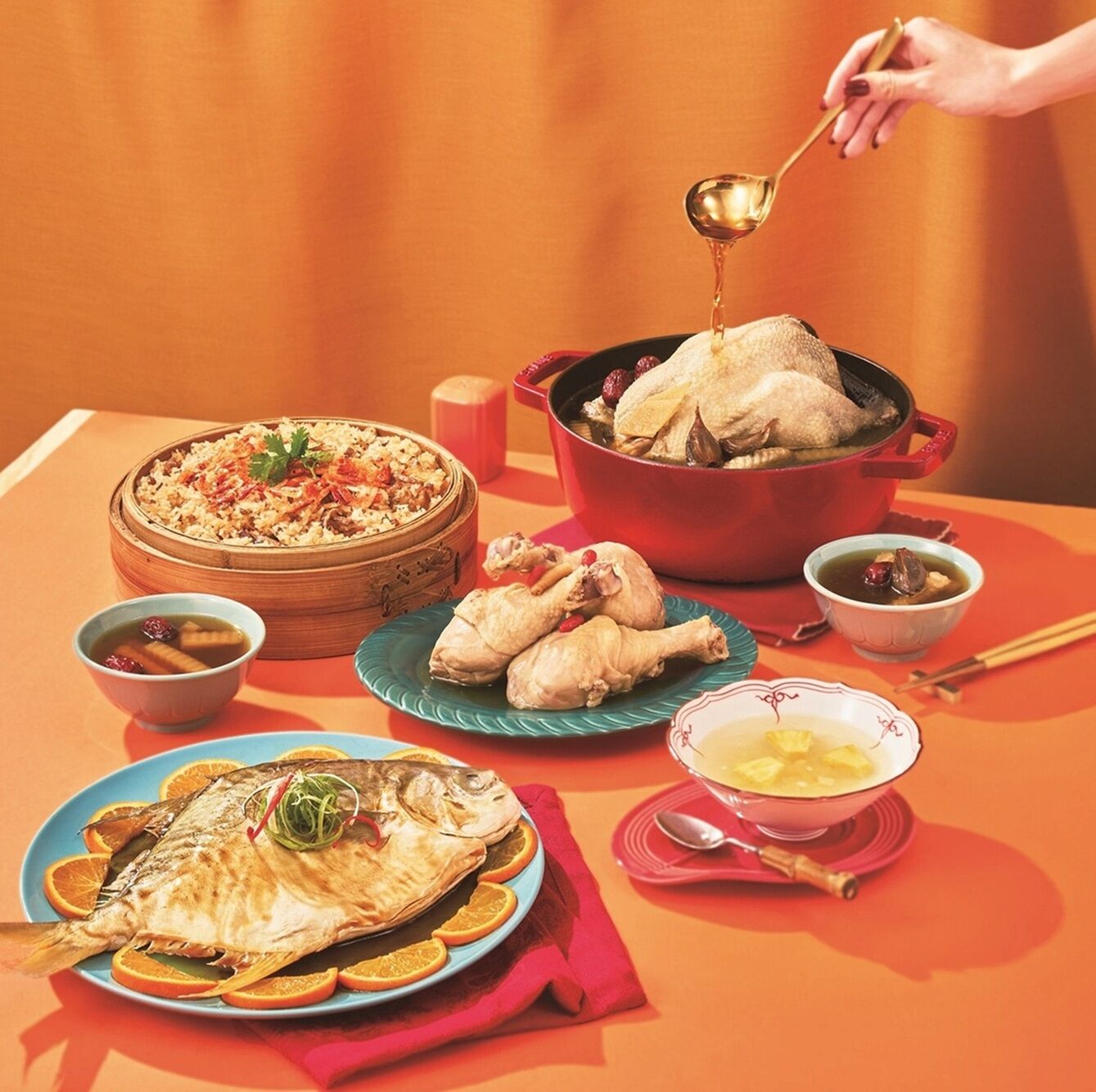 ▲新光三越公布春節禮品專刊。(圖/業者提供)