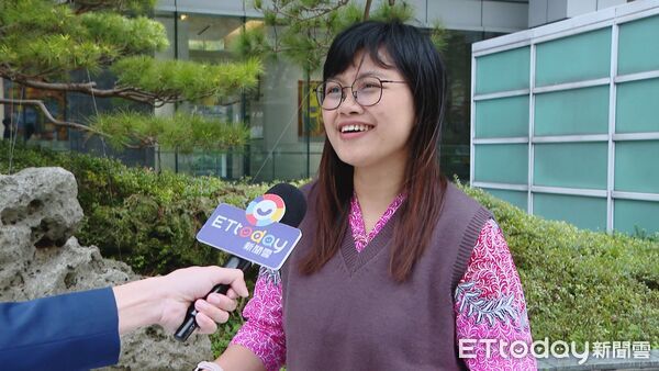 ▲移工金融大調查:超過三成看不懂銀行流程 富邦攜手One-Forty推4語指南 ▼ 。(圖/記者鄭遠龍攝)