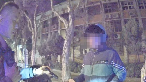 ▲桃園市詹姓男子今天凌晨騎車行駛經過桃園區三民路時,變換車道未依規定打方向燈,員警依法攔查。(圖/桃園警方提供)