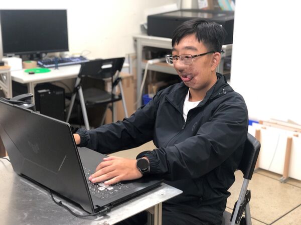 ▲▼晏緒恩自小獲陽光獎學金 積極在專業技能上追卓越。(圖/陽光基金會提供)