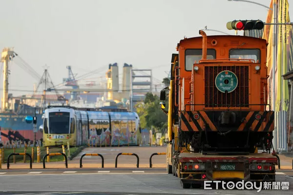 ▲▼鐵道迷注意!哈瑪星鐵道文化園區加入「DL-2003貨車移動機」。(圖/舊打狗驛故事館提供)