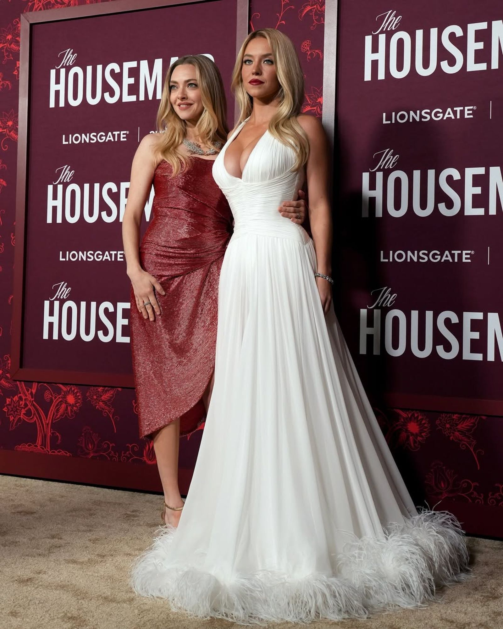 席德妮史威尼白色深V戰袍復刻瑪麗蓮夢露! 一句話回擊動刀傳聞