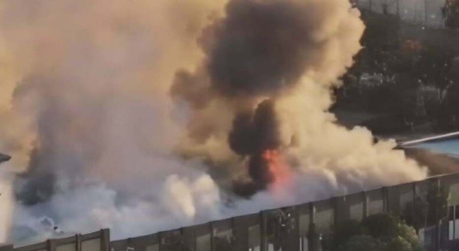 ▲▼泰國炸毀柬埔寨6詐騙大樓!起火畫面曝光 賭場跟飯店。(圖/泰國皇家武裝部隊)