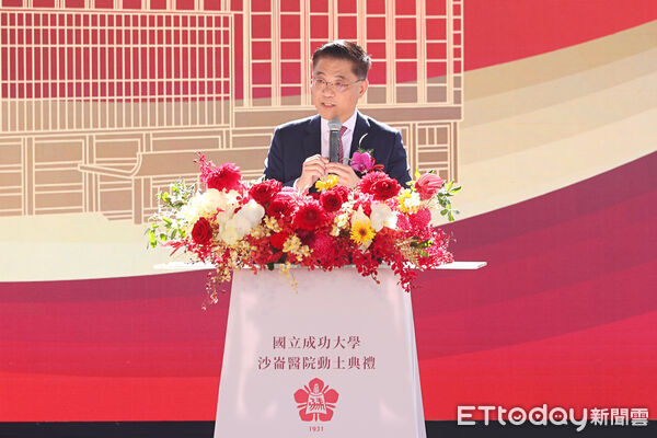 ▲總統賴清德18日親臨台南歸仁,主持國立成功大學沙崙醫院動土典禮,與中央、地方及醫界代表共同祈福動土。(記者林東良翻攝,下同)