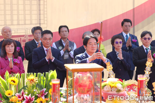 ▲總統賴清德18日親臨台南歸仁,主持國立成功大學沙崙醫院動土典禮,與中央、地方及醫界代表共同祈福動土。(記者林東良翻攝,下同)