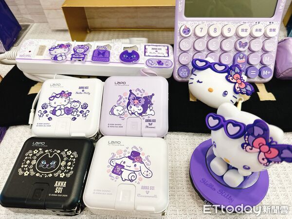 ▲▼7-11推出「ANNA SUI X 三麗鷗」聯名周邊。(圖/記者林育綾攝)