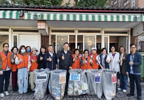 ▲桃園試推學校垃圾專用袋