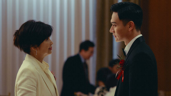 ▲9m88(左起)、劉冠廷、蔡凡熙三人在《雙囍》中要共同面對「一天兩場婚禮」。(圖/水花電影提供)