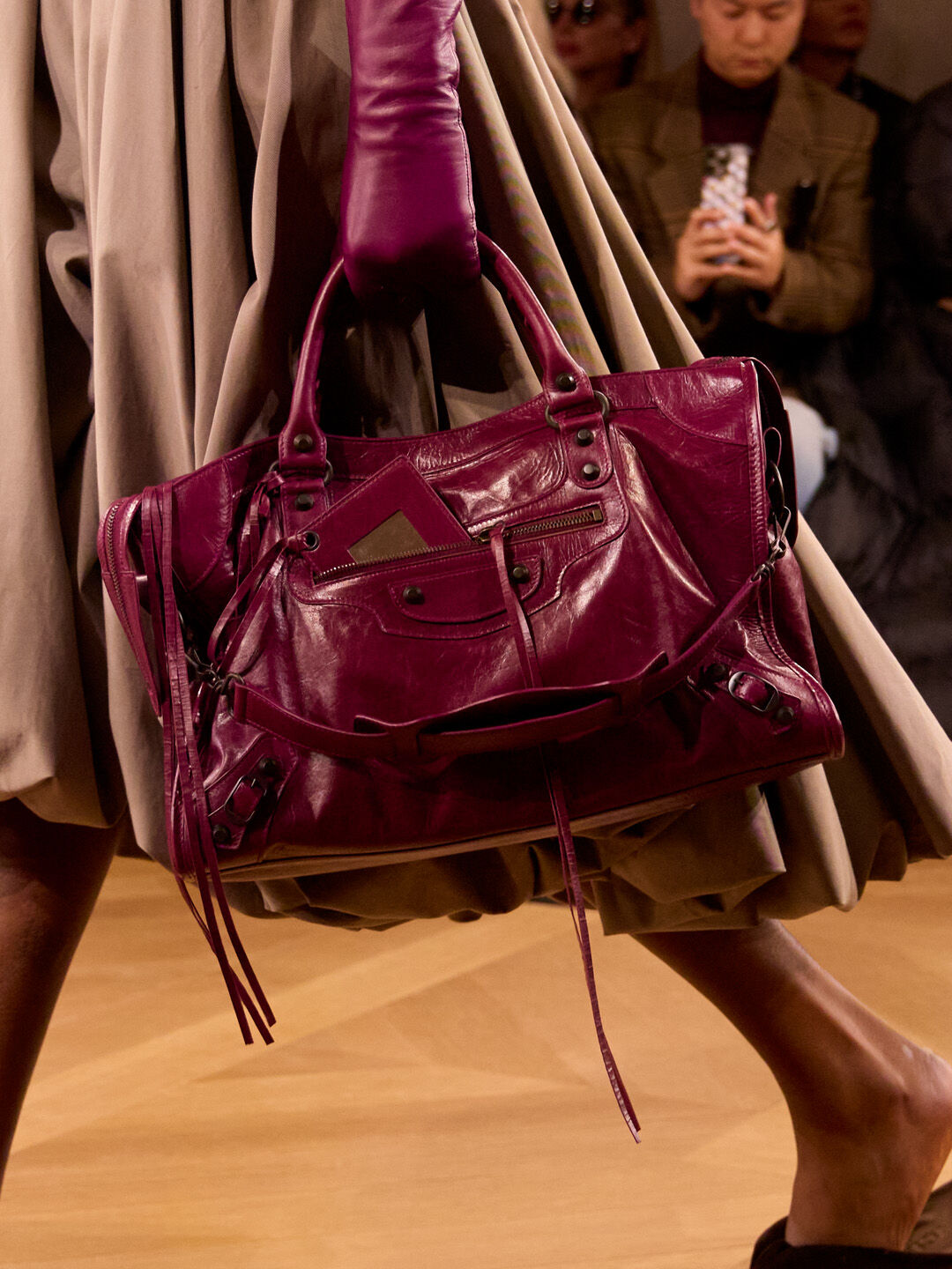 ▲▼ balenciaga 。(圖/品牌提供、記者鮑璿安攝)