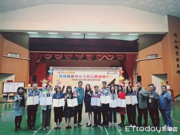 ▲台南市表揚114學年度特教學生才藝比賽獲獎學生,185名孩子在舞台上綻放自信光芒。(記者林東良翻攝,下同)