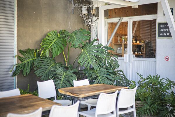 ▲▼「美好東河咖啡民宿」被山海包圍的老屋系咖啡香。(圖/部落客黑皮提供)