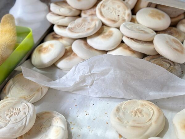 ▲▼「秦記傳統山東饅頭」忠貞市場內超過四十年老字號眷村味。(圖/部落客VIVIYU提供)