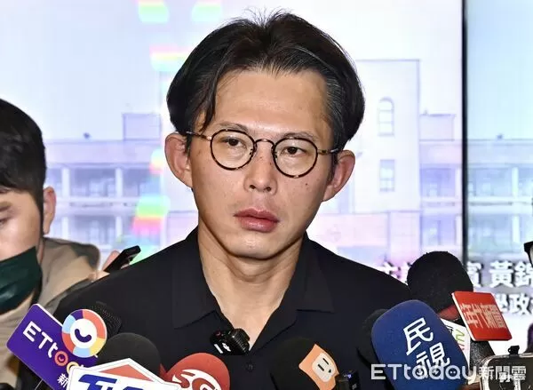 ▲黃國昌出席民眾黨「憲政還是亂政?從拒絕副署看行政權的邊界與失控」公民論壇。(圖/記者李毓康攝)