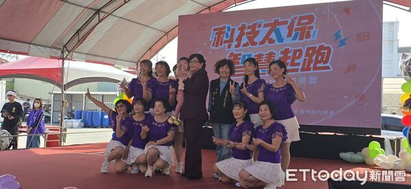 ▲▼ 114年太保市社區成果展 結合施政三周年 盛大登場!鄭淑分向市民報告:將打造科技太保、智慧起跑的永續城市樣貌 。(圖/記者翁伊森攝)