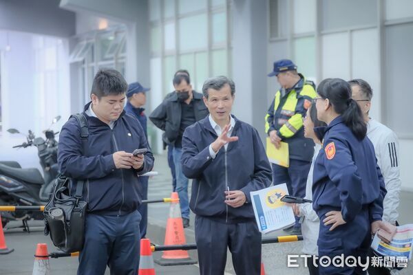 ▲北市警局專案小組追查孤狼刀手張文的購物紀錄有重大發現。(圖/記者張君豪翻攝)