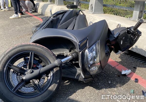 ▲ 屏東縣三地門鄉谷川大橋,今日發生一起死亡車禍 。(圖/記者陳崑福翻攝)