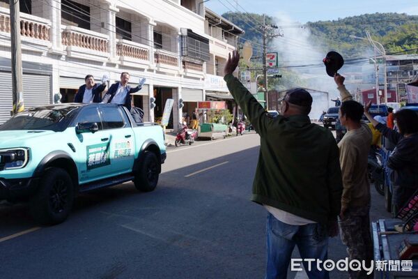 ▲▼ 民進黨嘉義縣長初選倒數 蔡易餘山區掃街 跨區立委拍片推薦 。(圖/蔡易餘服務處提供)