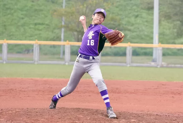 ▲福營國中林君安招牌的指叉球今天失去準心。(圖/台北市棒球協會提供)