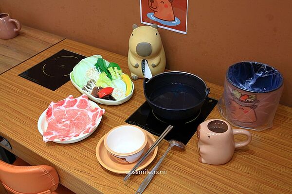 ▲▼台北信義區日式涮涮鍋「水豚屋」,寵物友善餐廳。(圖/部落客萍子提供)