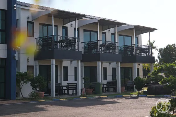 ▲▼開箱恆春「天水月民宿」,房間寬敞還有游泳池與烤肉區。(圖/部落客JJ.Hsu提供)