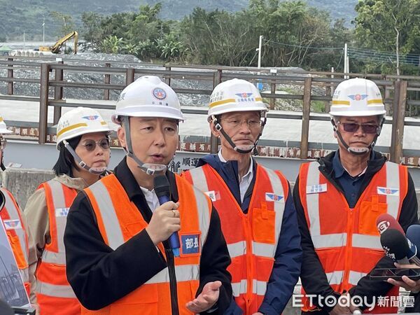 ▲▼馬太鞍溪鋼便橋提前1個月完工。(圖/公路局提供)