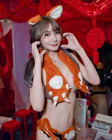 ▲▼成人交友平台發起的手護者計畫,幫助行動不便者紓解性需求 。(圖/翻攝自芷媗IG)