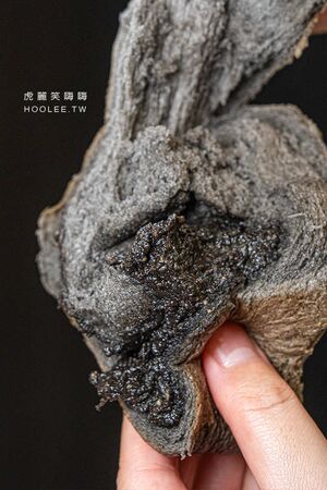 ▲▼高雄超柔軟生吐司專賣「小真實烘焙」!必吃草莓奶酥與濃郁黑芝麻乳酪,推薦生奶包系列。(圖/部落客虎麗提供)