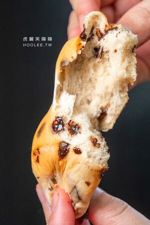 ▲▼高雄超柔軟生吐司專賣「小真實烘焙」!必吃草莓奶酥與濃郁黑芝麻乳酪,推薦生奶包系列。(圖/部落客虎麗提供)