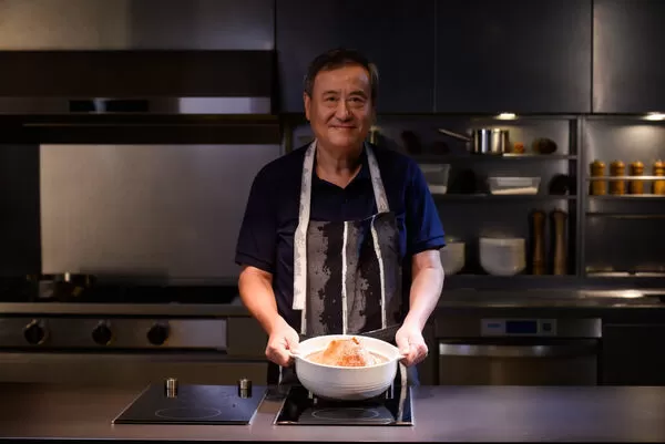 ▲李崗導演跨界當主廚。(圖/李家宴提供)