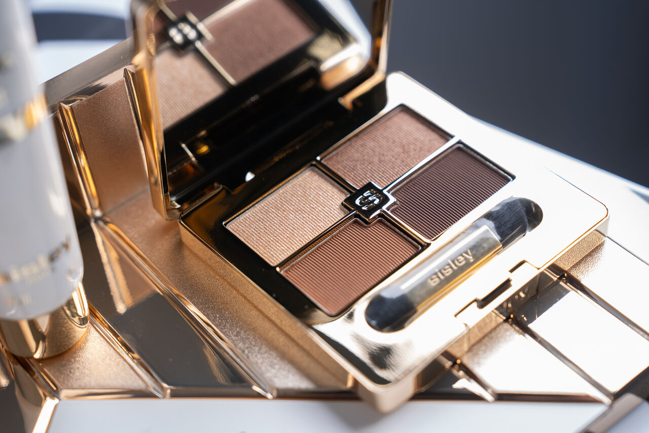 sisley,1028,彩妝,聖誕彩妝,眼影,妝前乳。(圖/記者李薇攝、品牌提供)