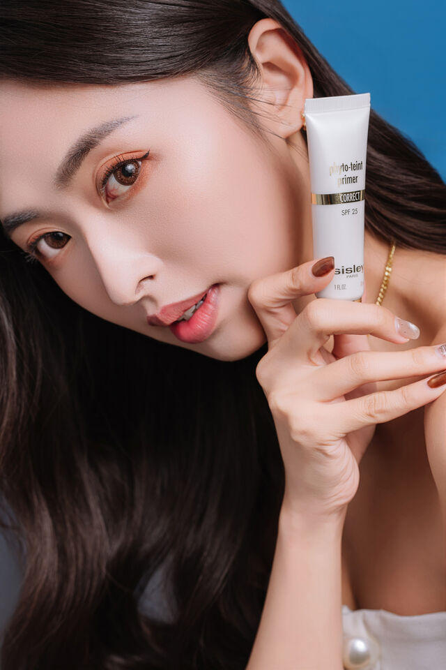 sisley,1028,彩妝,聖誕彩妝,眼影,妝前乳。(圖/記者李薇攝、品牌提供)