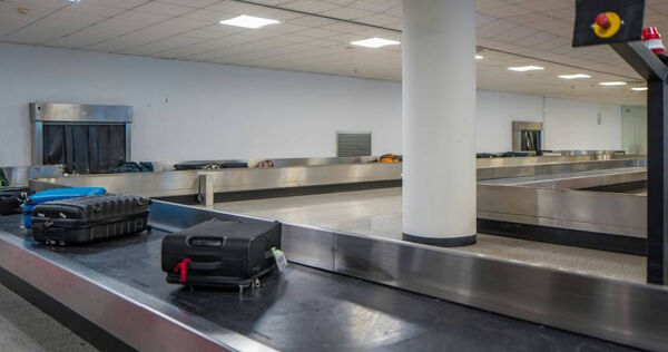 原PO在入境日本岡山時遭帶進屏風後,被女性安檢人員全身搜身,直呼好尷尬。((示意圖/pixabay)