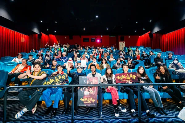 ▲《叫我驅魔男神》舉辦「驅魔趴」搶先試映會,印度男神阿建巴吉瓦合體林哲熹、張懷秋、高捷、吳震亞。(圖/光盛影業提供)