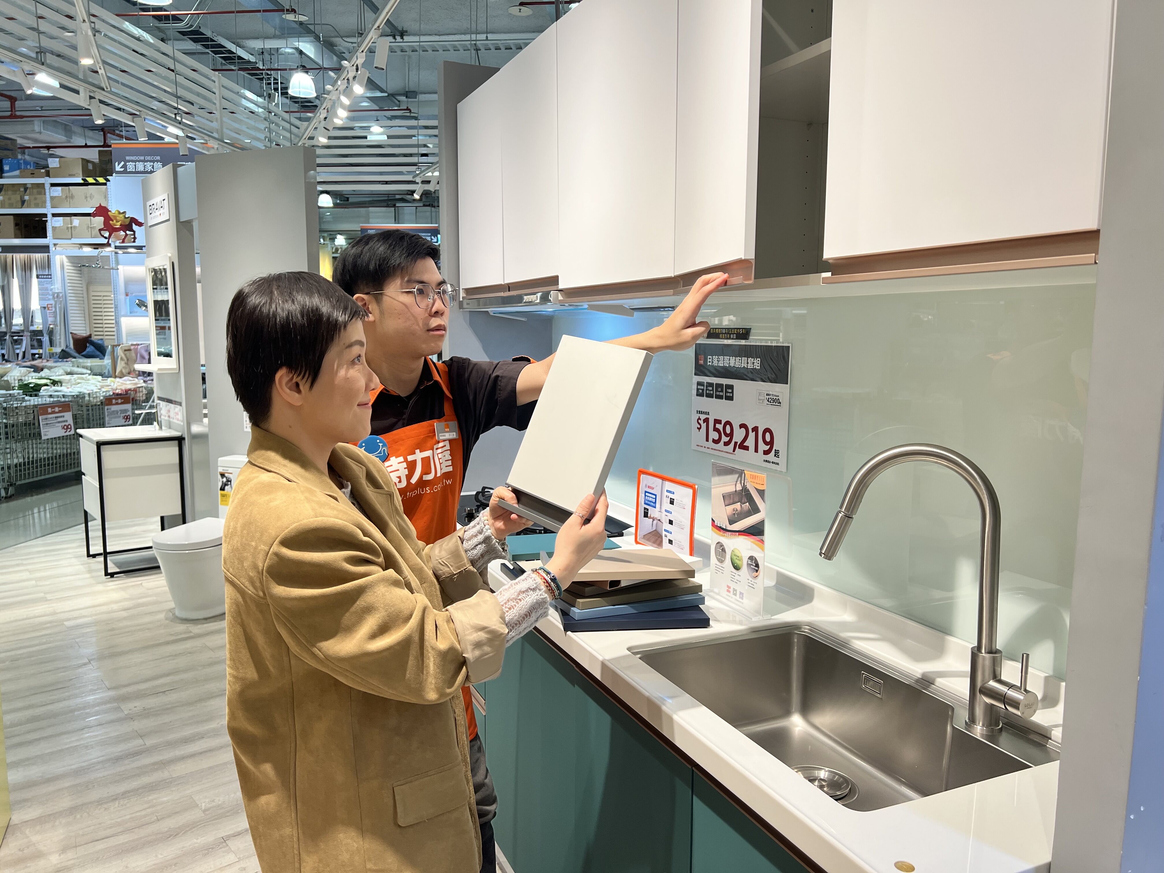 ▲特力屋推出局部居家換新服務,並祭出滿額優惠。(圖/業者提供)