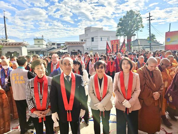 ▲全球佛教聯合會館屏東縣潮州啟用。(圖/屏東縣佛教會提供)