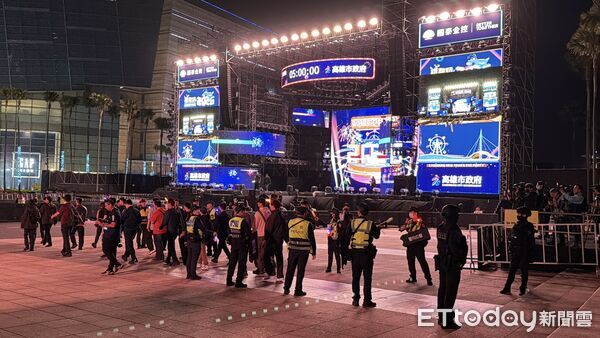 ▲▼ 北捷案借鏡!高雄跨年重兵演練現場畫面曝 「3劇本」反恐攻 。(圖/記者吳世龍攝)