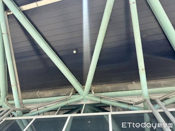 ▲▼ 金門縣議會現勘水頭港大型旅客服務中心。(圖/記者鄭逢時攝)