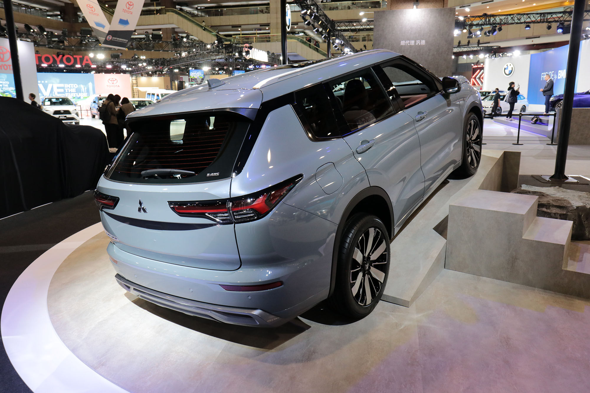 ▲台北車展/三菱「全新國產休旅XForce」發表!雙7人座新車驚喜同台(圖/記者張慶輝攝)