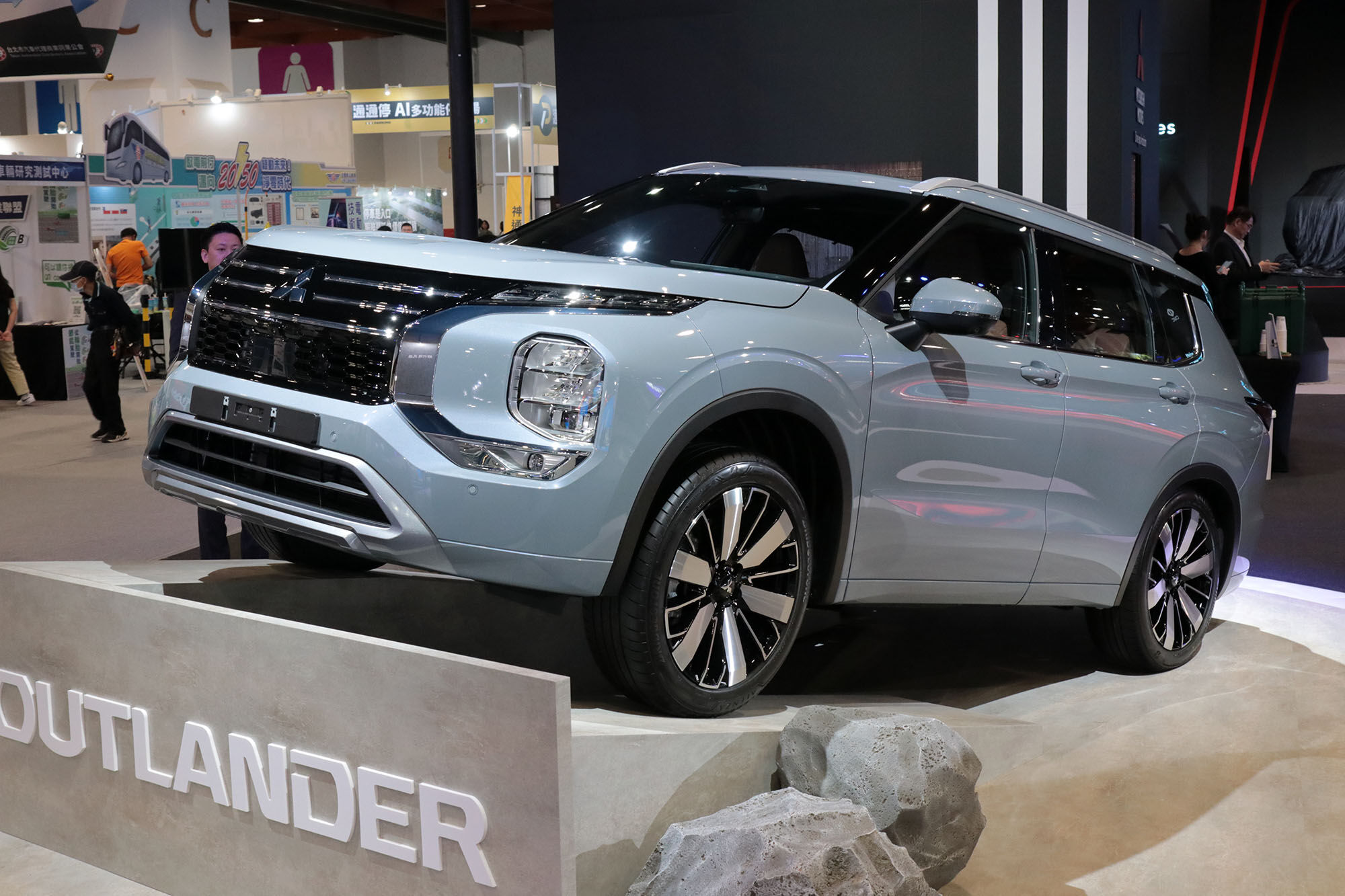 ▲台北車展/三菱「全新國產休旅XForce」發表!雙7人座新車驚喜同台(圖/記者張慶輝攝)