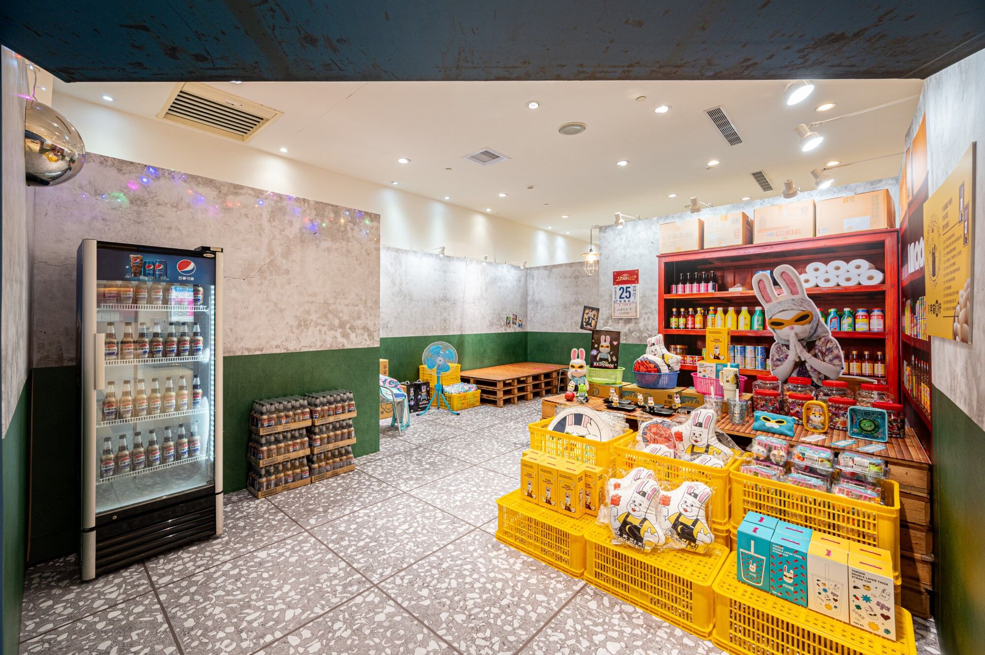 ▲夢時代宇宙商行快閃店。(圖/業者提供)