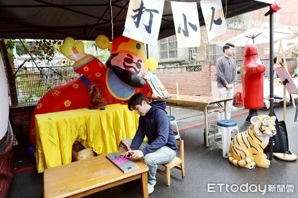 ▲南投縣政府主管宿舍群舉辦《算了啦這條街》市集。(圖/南投縣政府提供,下同)