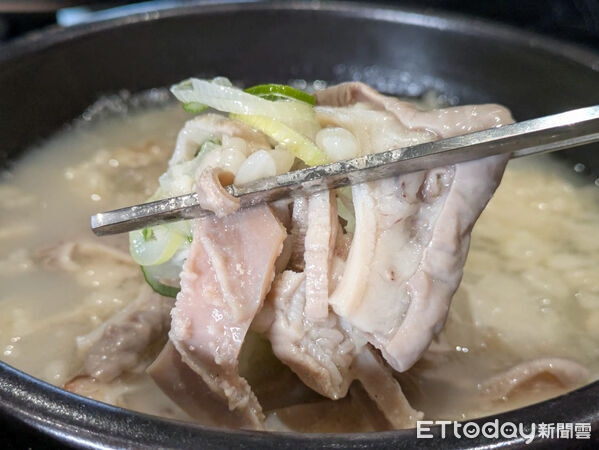 ▲築間引進韓國名店「中央韓鍋酒舍」。(圖/記者黃士原攝)