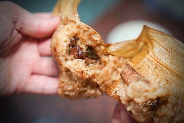 ▲▼圓光排肉餐盒。(圖/部落客水晶安蹄不務正業過生活授權提供)