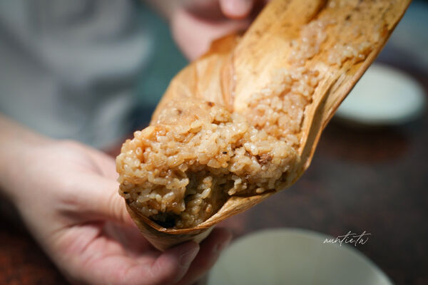 ▲▼圓光排肉餐盒。(圖/部落客水晶安蹄不務正業過生活授權提供)