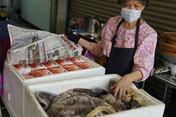 ▲▼圓光排肉餐盒。(圖/部落客水晶安蹄不務正業過生活授權提供)