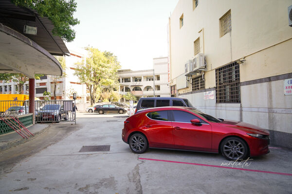 ▲▼圓光排肉餐盒。(圖/部落客水晶安蹄不務正業過生活授權提供)