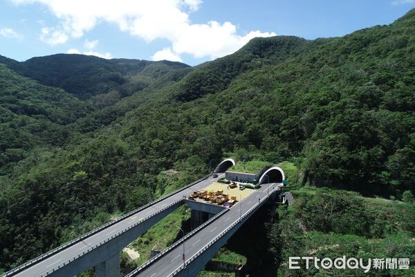 ▲▼台9線南迴公路-草埔森永隧道。(圖/公路局提供)